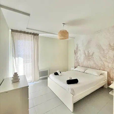 Apartment 4 Personnes - Clime - Terrasse - Pr Port - Centre - Gare - Tramway